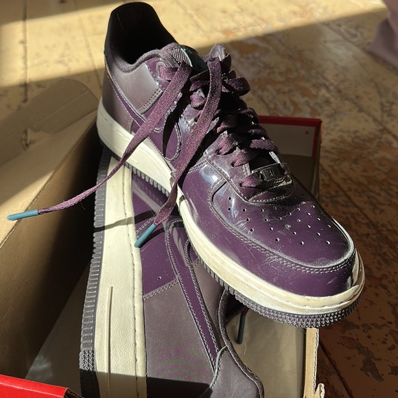 Nike AF1 size 9W - The Force is Female (special edition, premium) Patent leather - Picture 3 of 4
